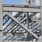 Difference between steel frame grid structural and steel structure